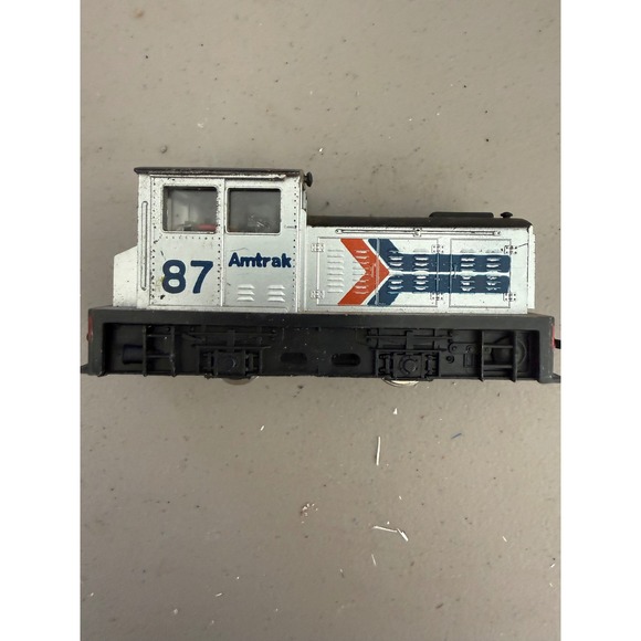 Vintage Amtrak 87 Switcher Locomotive HO Scale Model Train Engine Silver